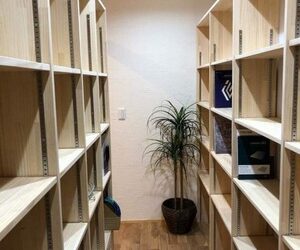 可変的に使える造作収納　