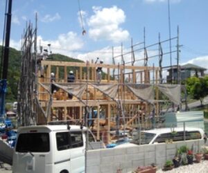 唐櫃の家、上棟