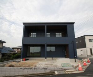 ～夕暮れを愉しむ家～.　竜が岡の家、外構工事中