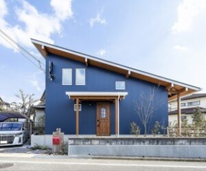 FREEQ小束山の家、カメラマンと取材