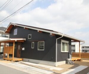 LOAFERの西玄関の家を３軒取材