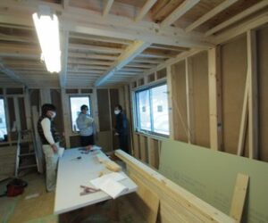 人丸の家、電気配線等お施主様と打合せ