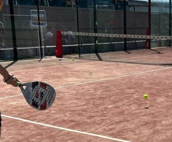 パデルやってみました